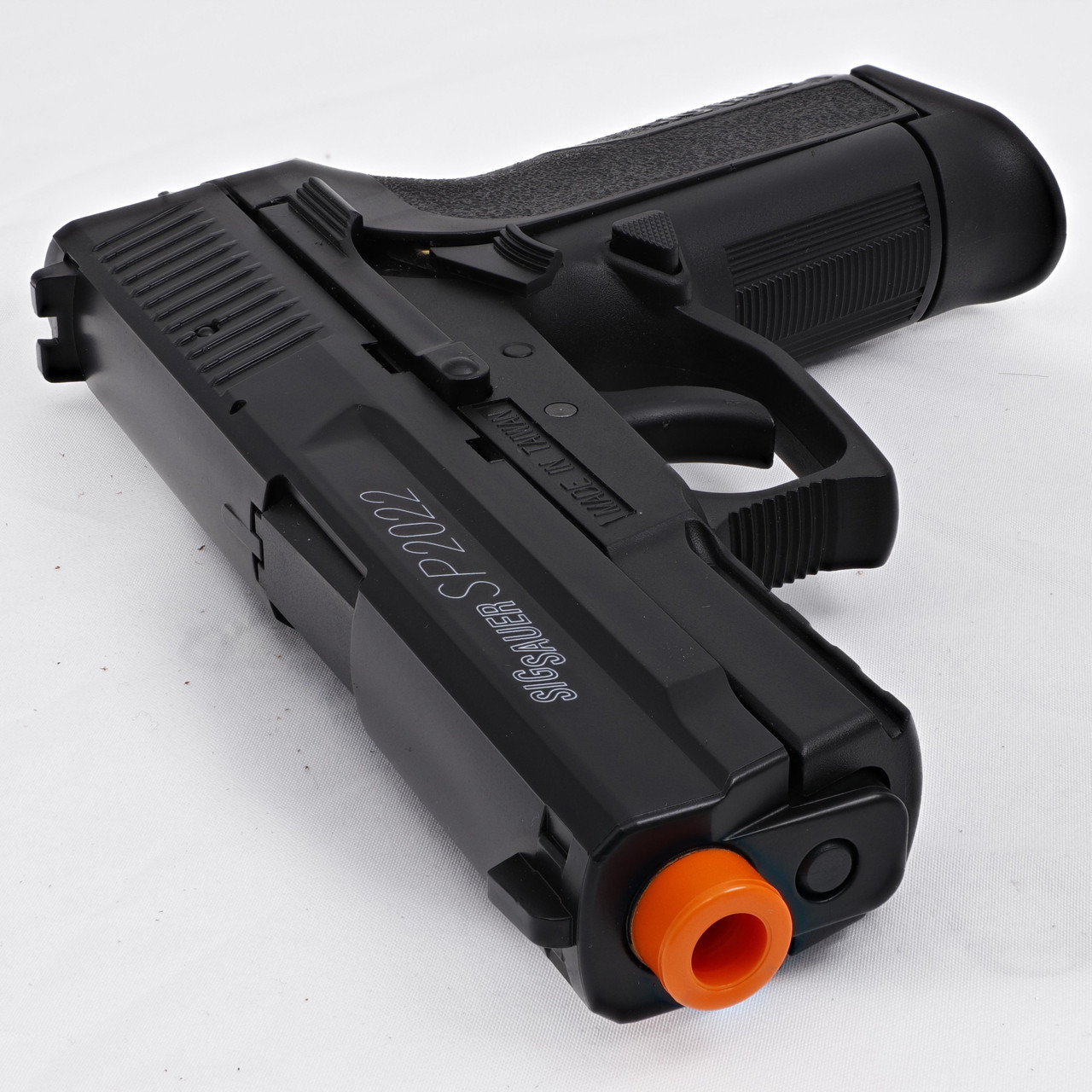 Swiss Arms SIG Sauer SP2022 CO2 Airsoft Pistol – Duty Package