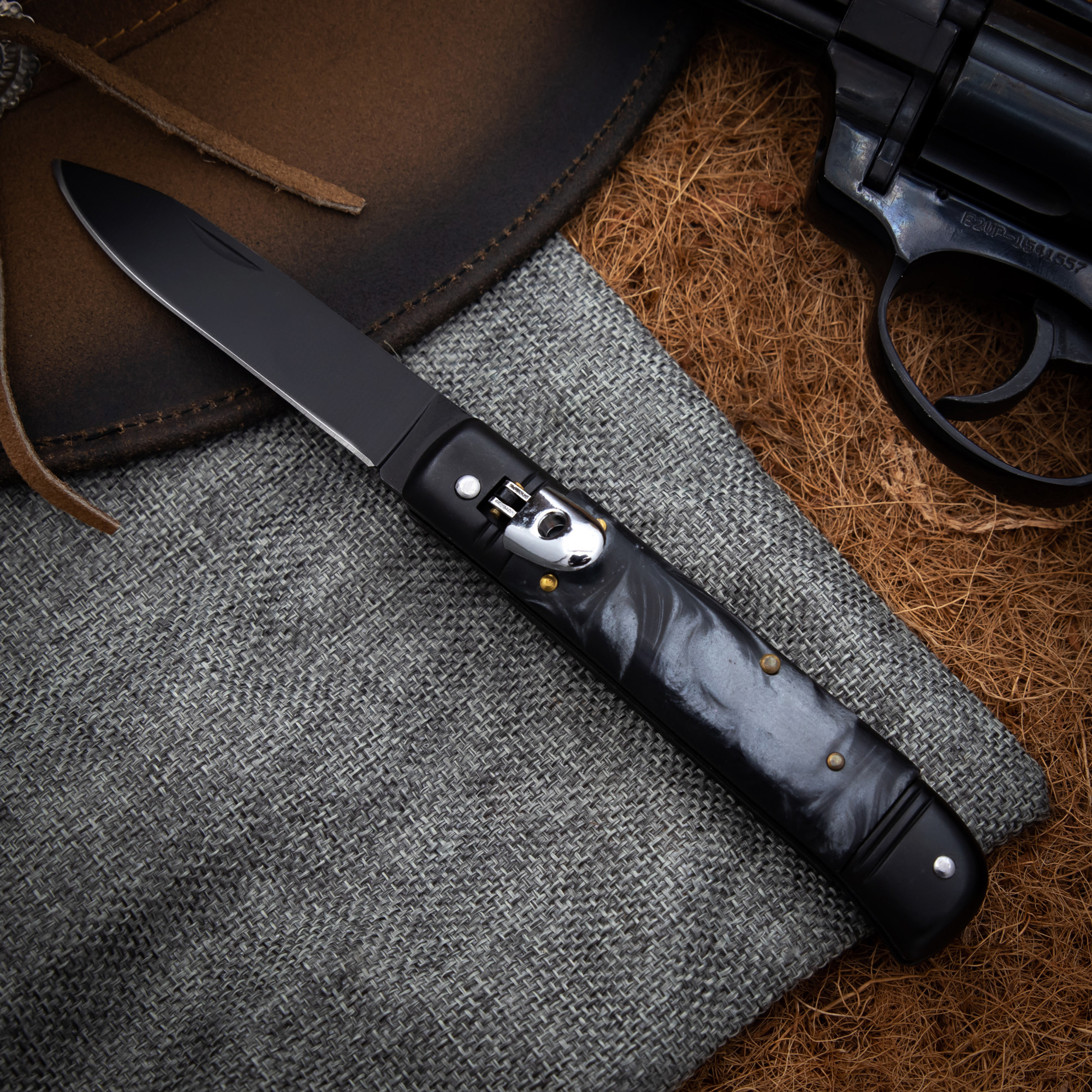 Compilation of Worlds Lever Lock Switchblade Selection of Automatic Knives