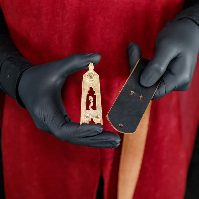 Emblem of Scotland Closed Thistle Belt Chape