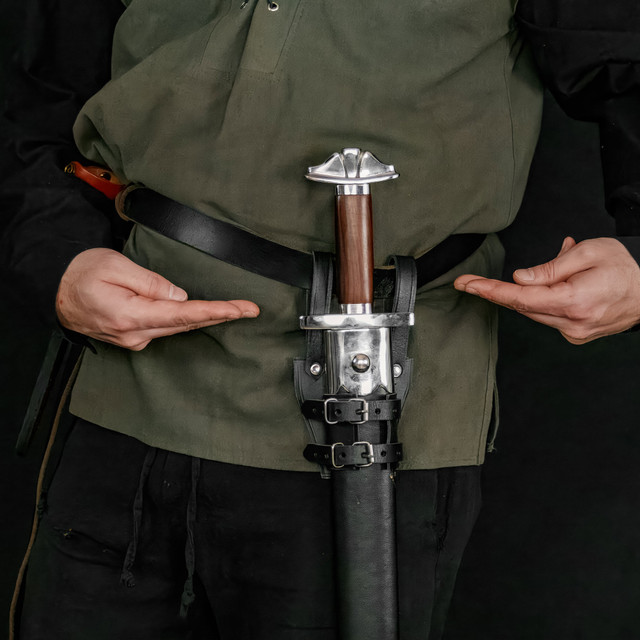 Leather Man at Arms Medieval Sword Frog