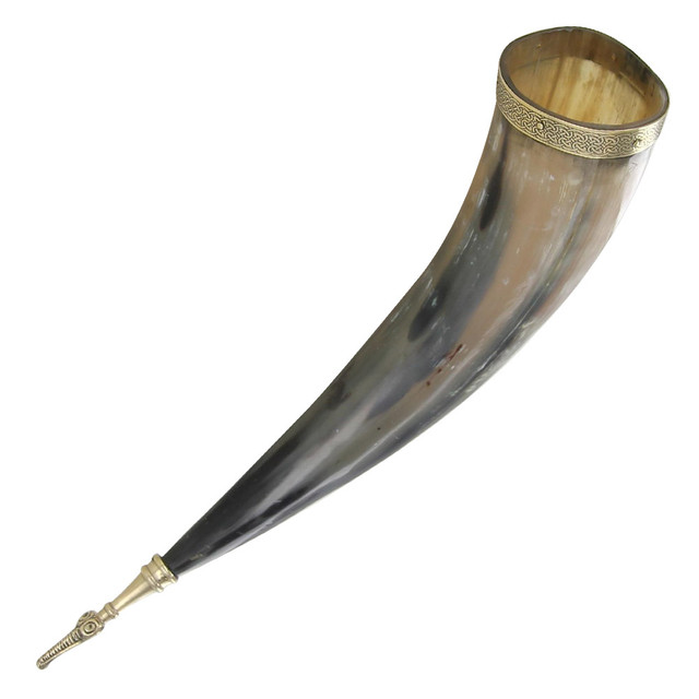 Drinking Horn Shield Knot Vessel