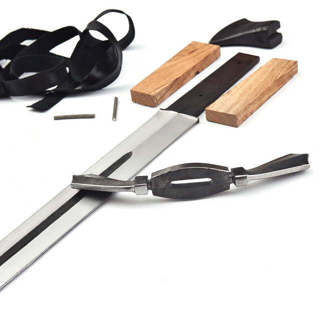 High Carbon Spring Steel Sword – Full Tang with Leather Sheath