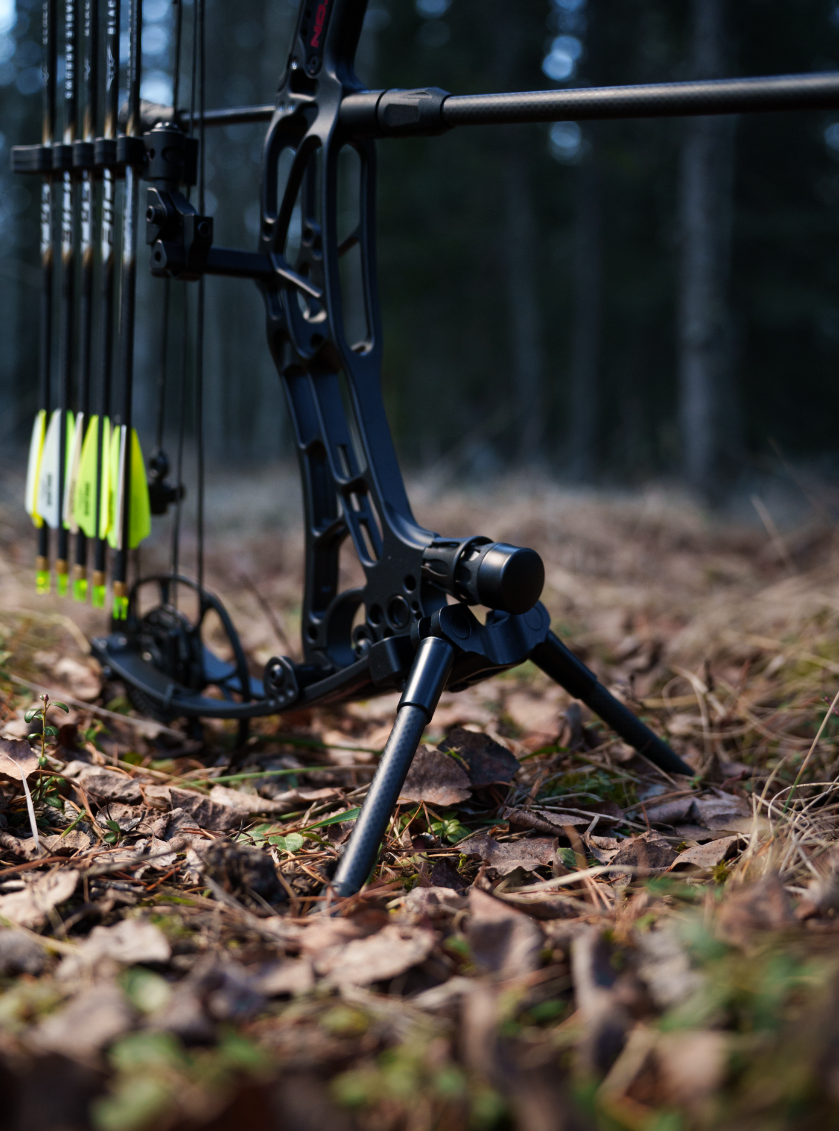 Darton Foldable Bow Stand