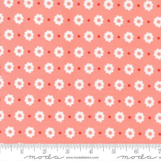 Moda - Simply Delightful - Petal Small Floral, Carnation