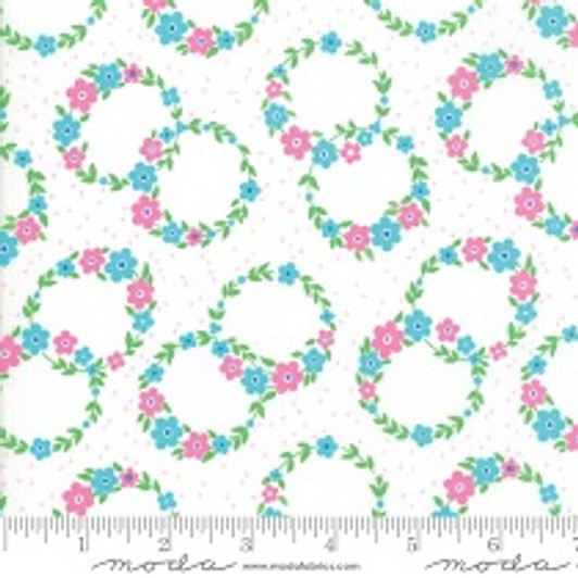 Moda - Flower Sacks - Double Wreaths, White & Multi