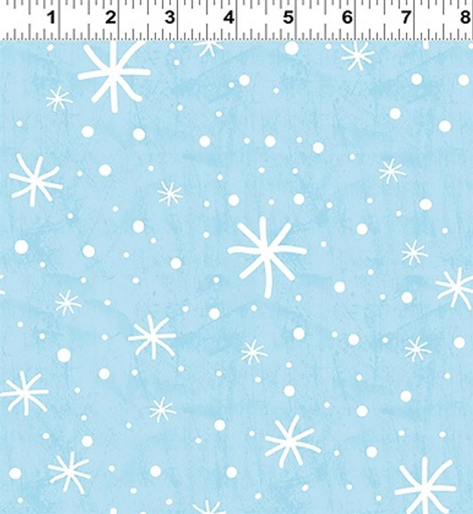 Clothworks - Snow Fun Flannel - Snowflakes, Light Sky