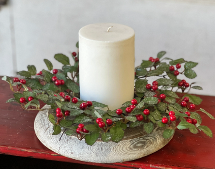 Candle Ring - Holly with Berries 14"