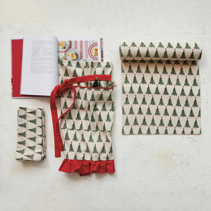 Stonewashed Cotton Table Runner, Christmas Tree Pattern
