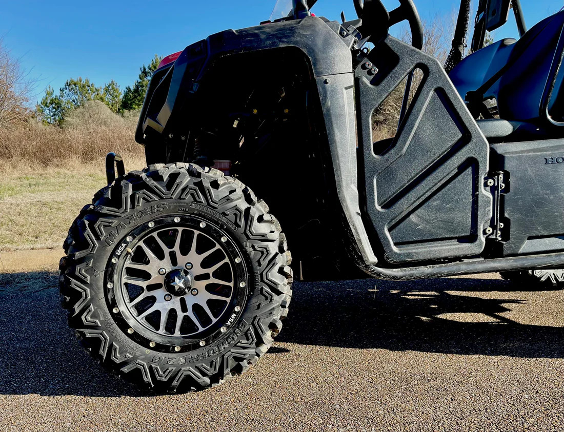 Pioneer KURO KRP-500A 東京、千葉、埼玉で手渡しできる方のみ Honda Pioneer 500/520 (2015+) Forward A-Arms - Moorhead Offroad