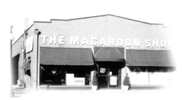 Macaroon Shop Vintage photo
