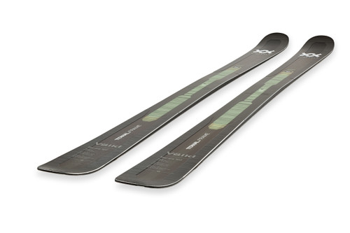 6004-272 Volkl Mantra 102 Skis