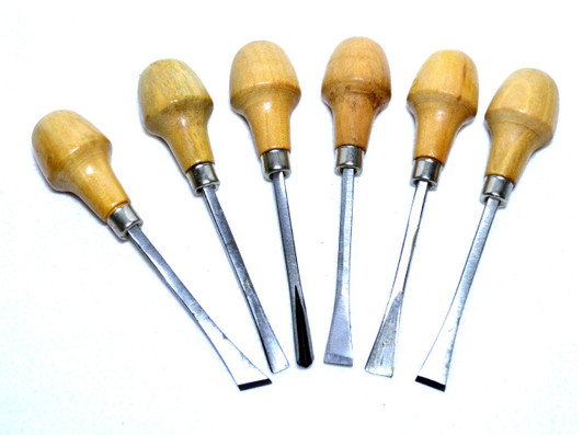 6 Pc Long Wood Carving Chisel Set in Wooden Box
