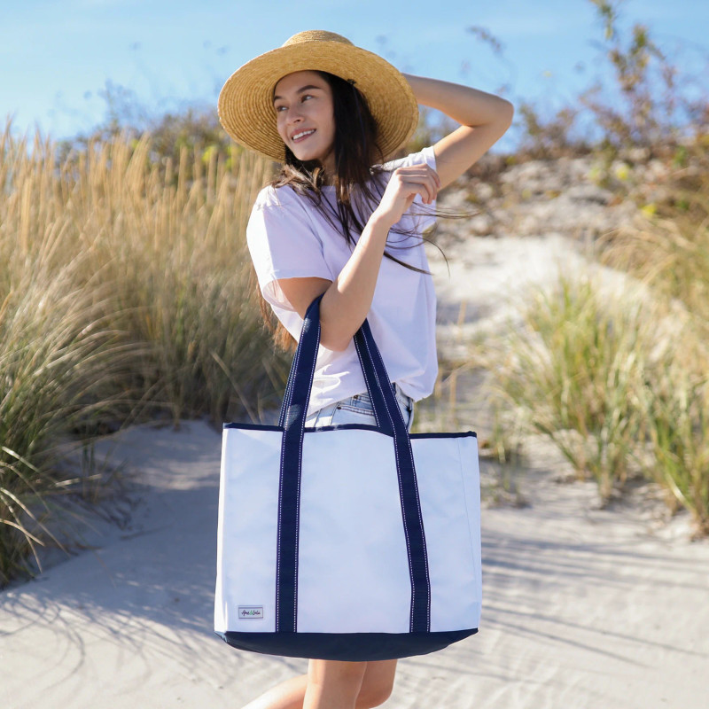 Ame & Lulu Lifestyle Sun & Sea Stripe Tote Ame & Lulu Lifestyle Sun & Sea Stripe Tote