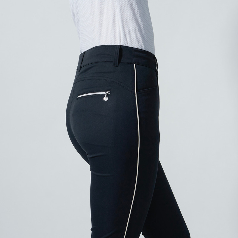 Daily Sports Glam Black Ankle Pant