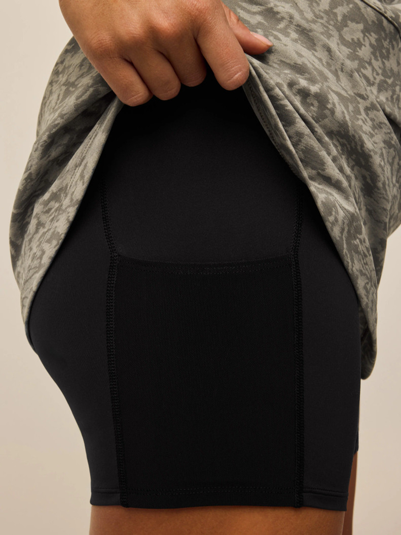 Greyson Midas Wolf Jacquard Ashland 15" Skort