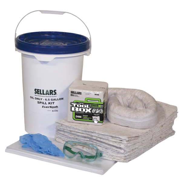 EverSoak Oil Only 6.5 Gallon Pail Spill Kit containing oil-only absorbents, PPE and spill containment accessories for emergency response