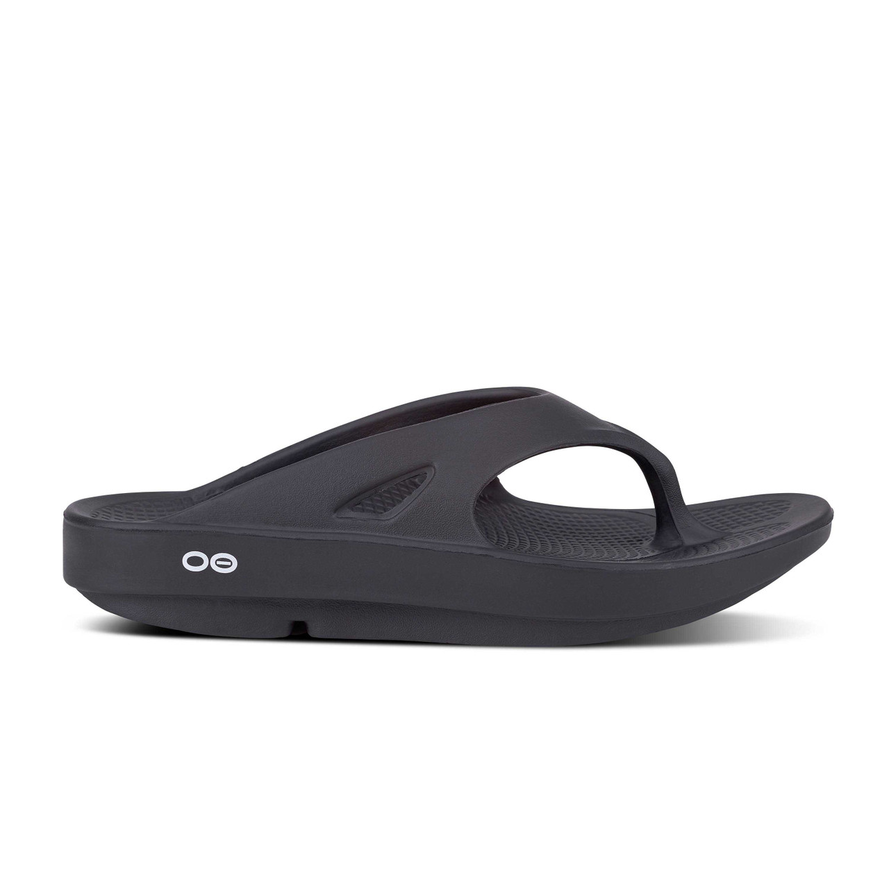OOFOS Footwear Offers Recovery on the Go