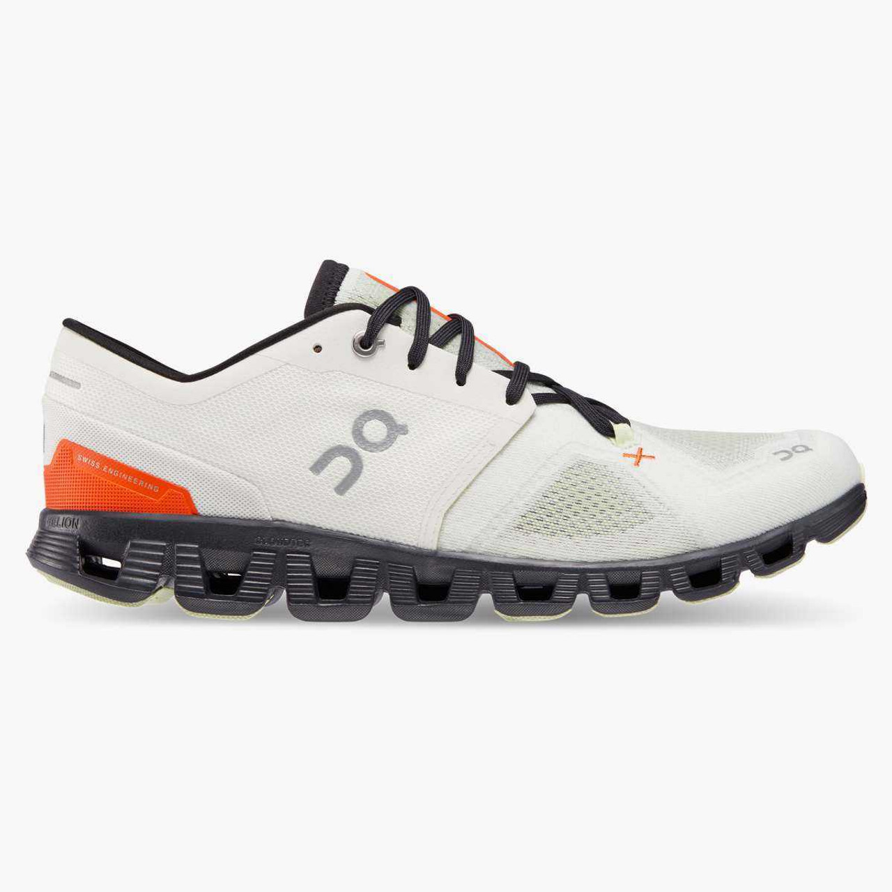 Cloud x training shoe