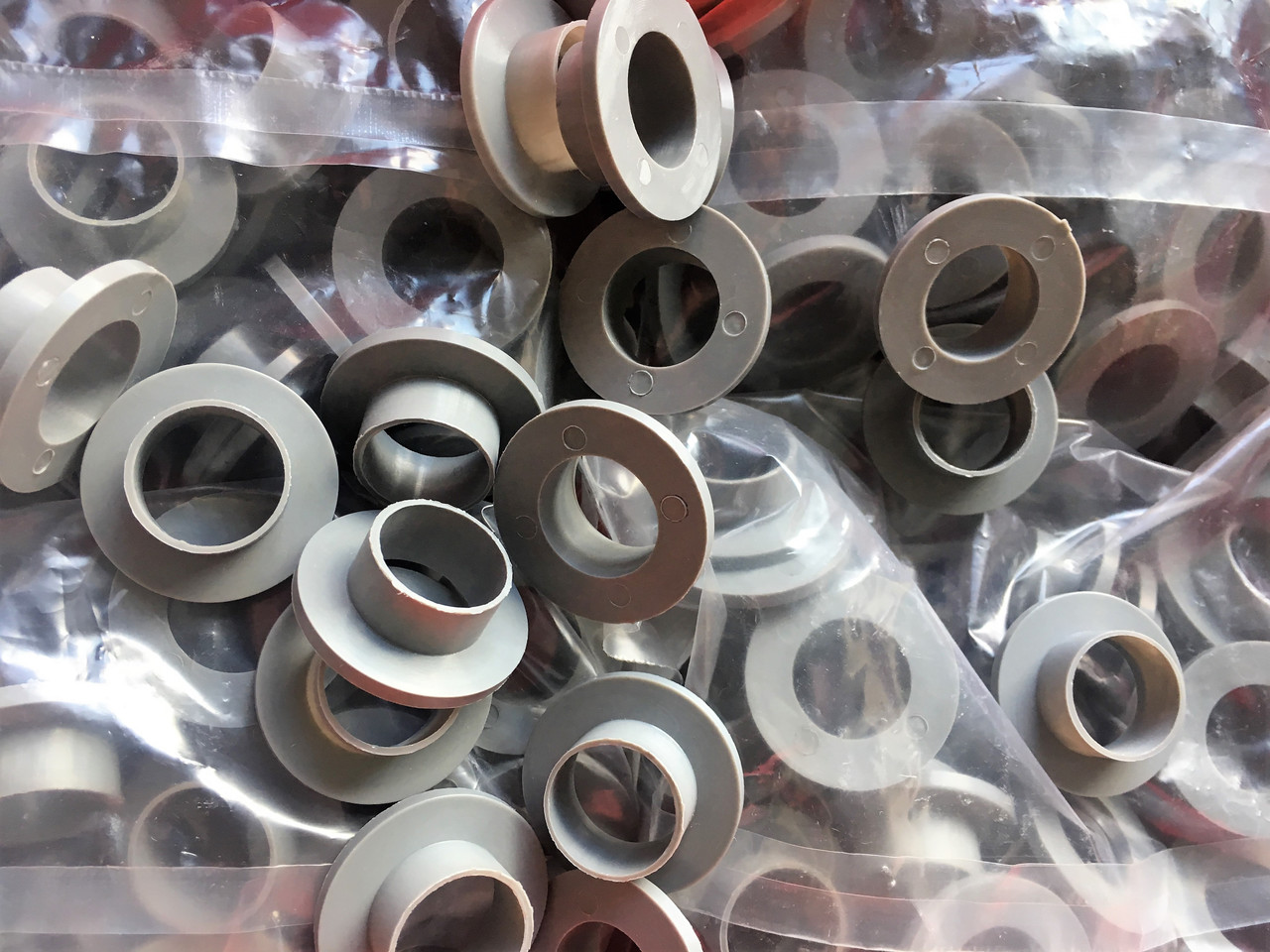 ANSI 150# "Top Hat" Bolt Isolators