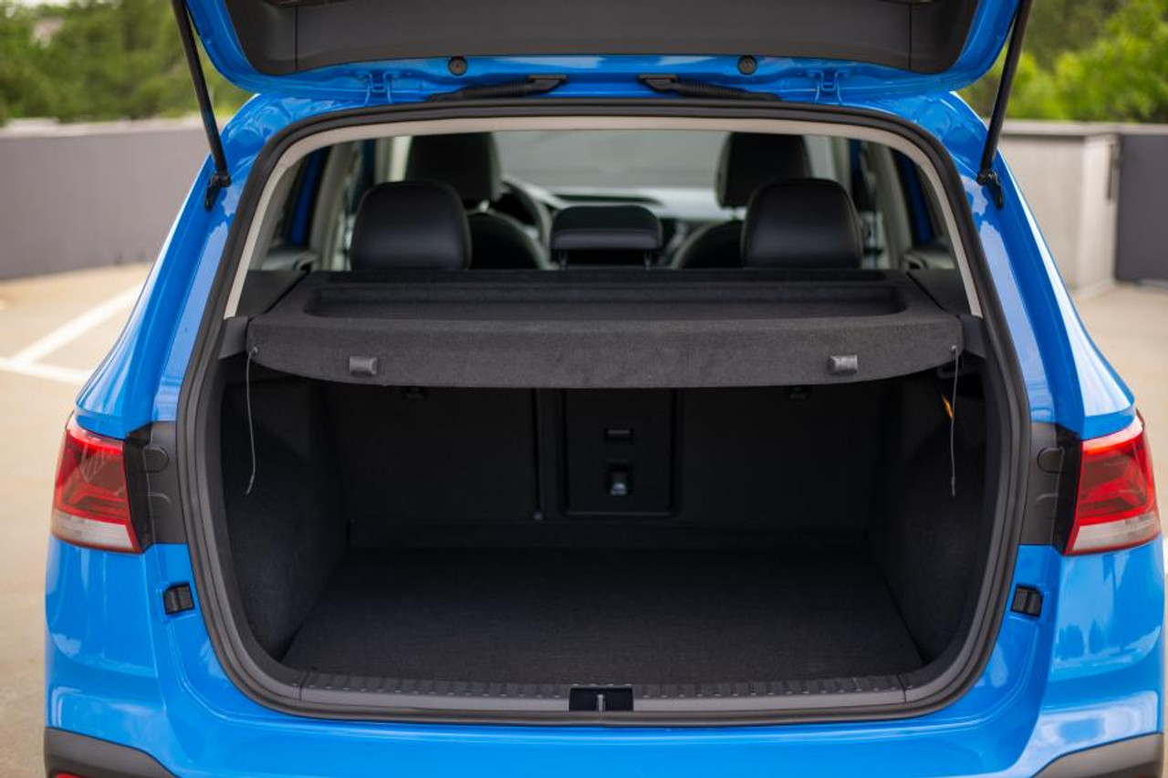 2022-2024 Volkswagen Taos Cargo Cover