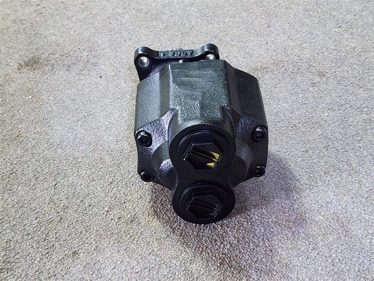 Hyva 14571341 Hydraulic Gear Pump – 85 cc (22.5 GPM @ 1000 RPM) Bi