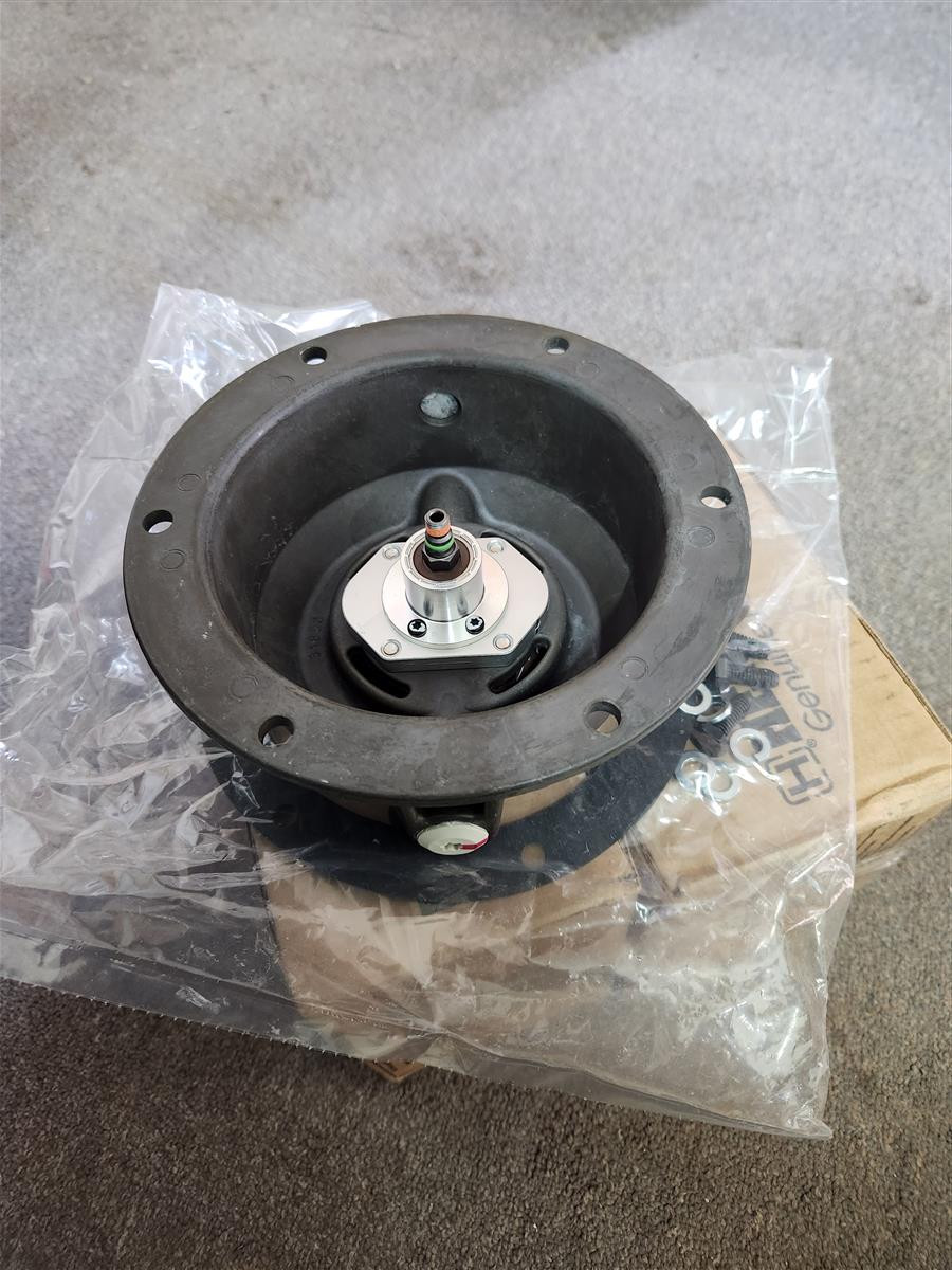 Hendrickson VS-32056-1 Tiremaax Pro HP Oil Hub Cap – Heavy Duty