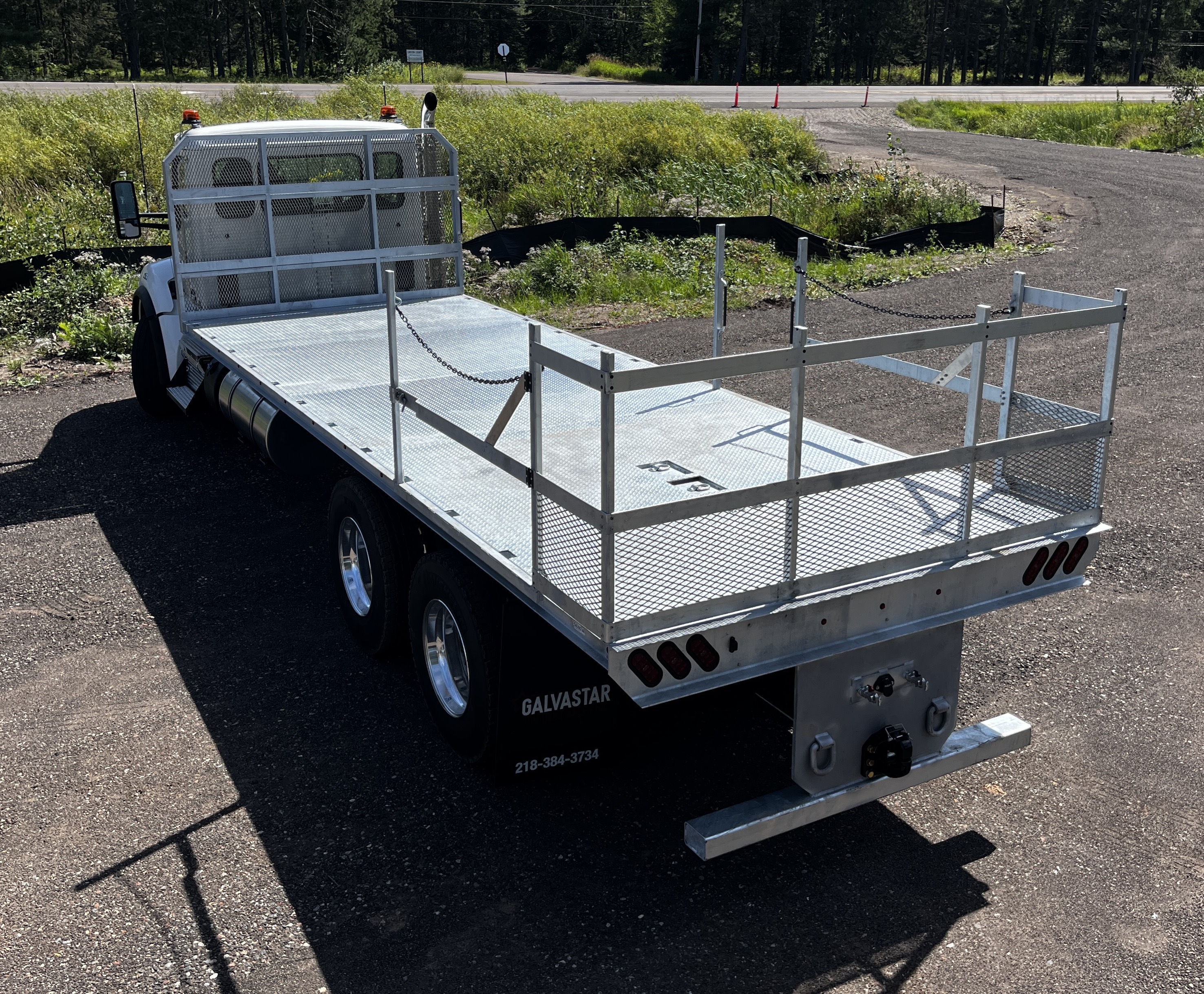 website-flatbed-3-cropped.jpg