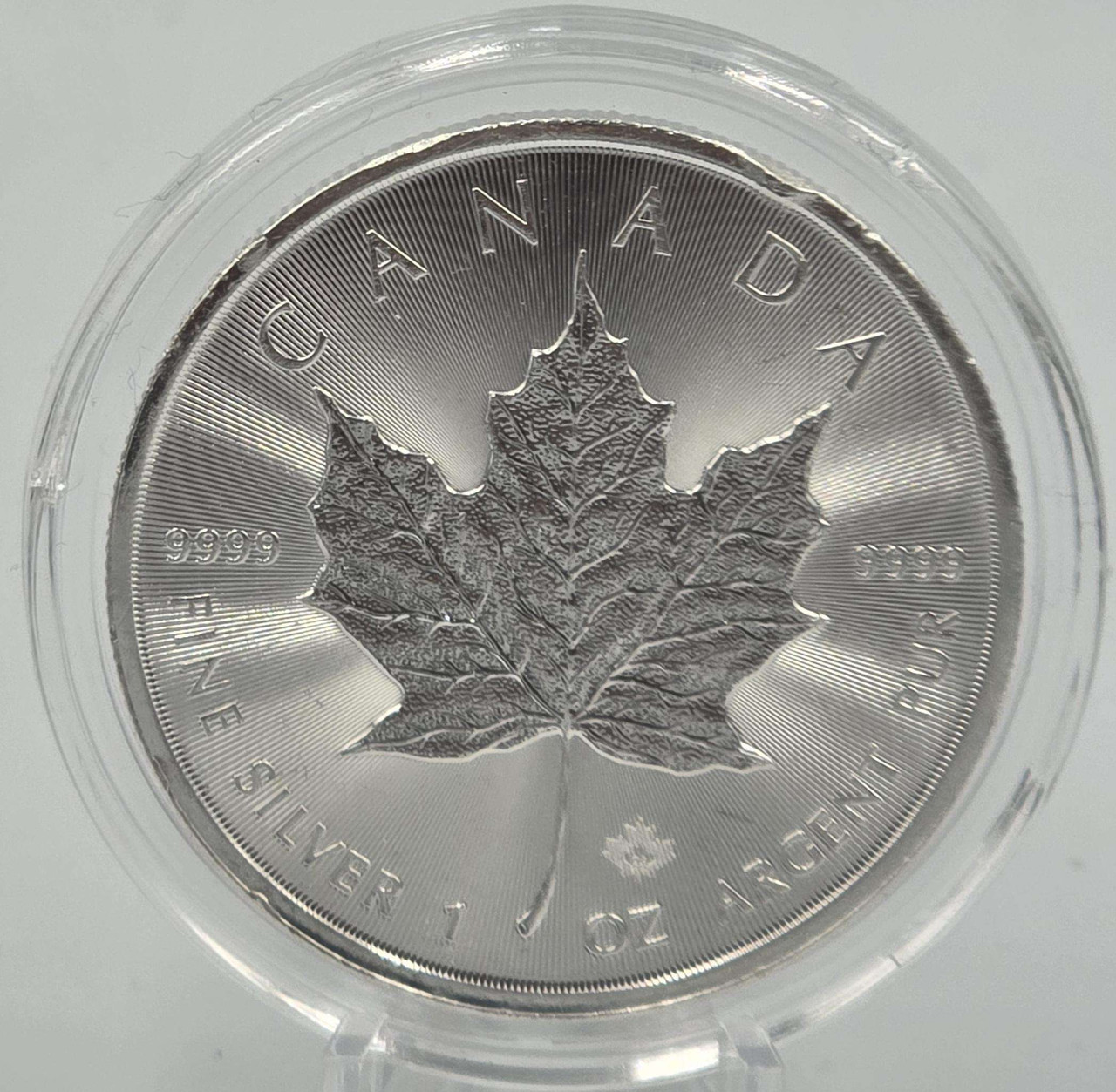 銀貨 2022  Maple Leaf MS69 銀貨 2022 Maple Leaf MS69 a Canadian Maple Leaf MS 69 Silver