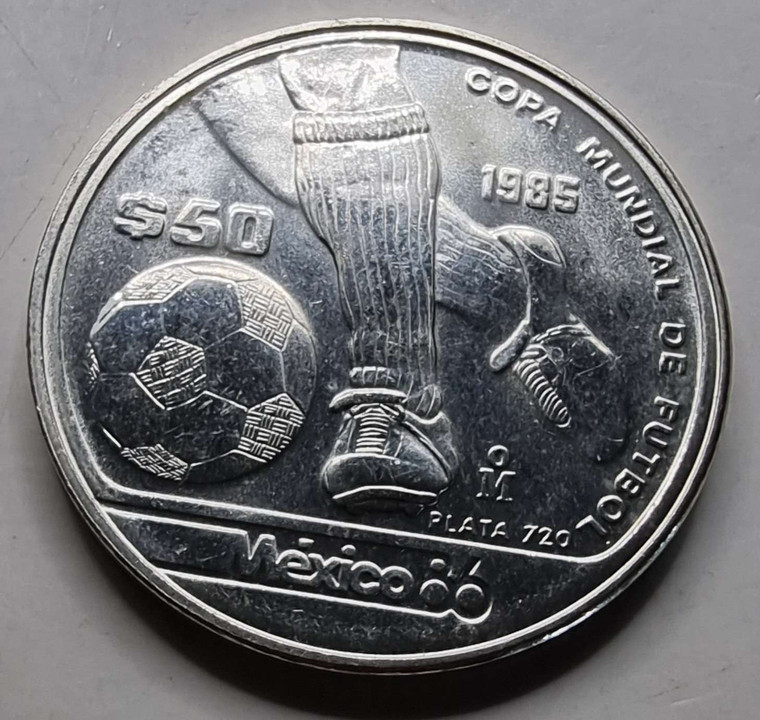 Mexico 1986 World Cup Silver commemorative coin UNC