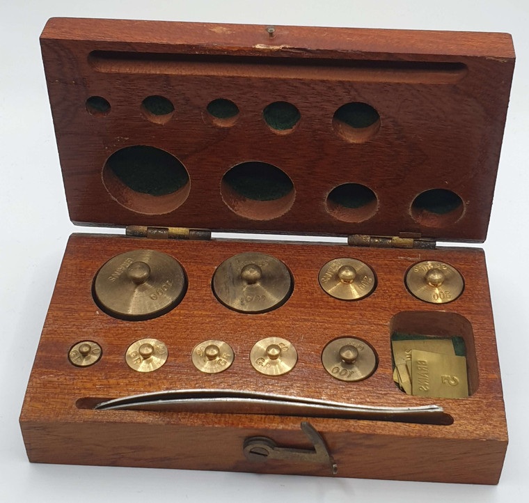 VINTAGE solid brass weights in wood box for Scale
