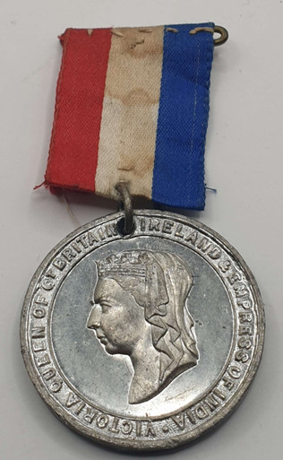 GREAT BRITAIN UK ENGLAND 1837 - 1897 QUEEN VICTORIA MEDAL