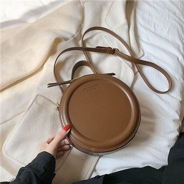 Simple Round Design Retro Fashion One Shoulder Messenger Bag – Classic & Stylish in Coffee
