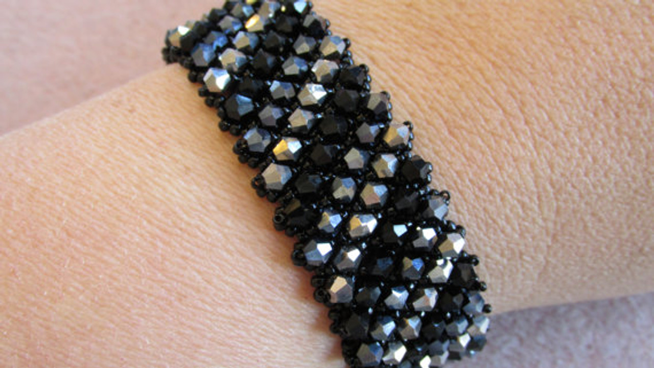 Honeycomb Beaded Bracelet Kit with 2-Hole Glass Beads (Black