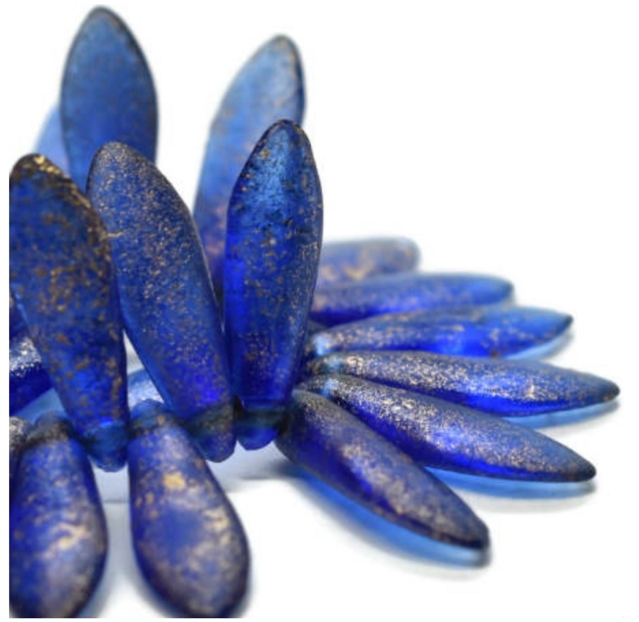 5x16mm Sapphire with Etched Gold Finish Dagger Beads (10pk) #1376 5x16mm Sapphire with Etched Gold Finish Dagger Beads (10pk) #1376