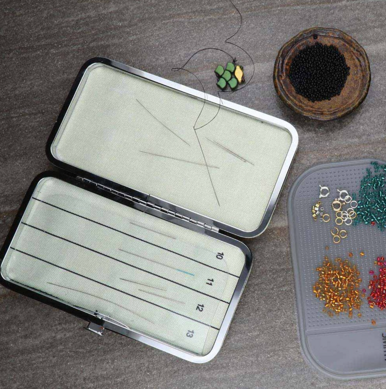 Magnetic Needle Case