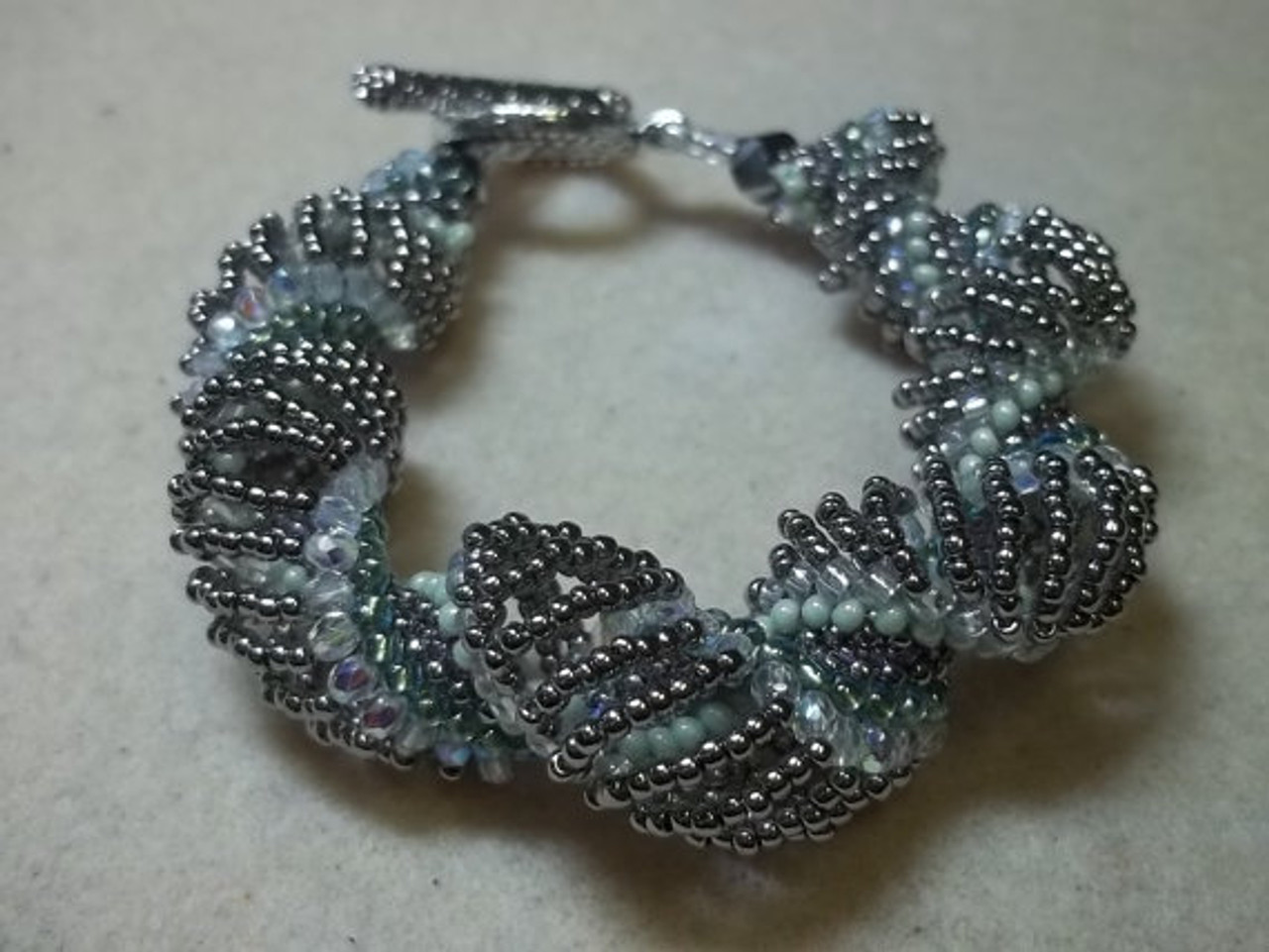 Expanding Curves Bracelet Tutorial - INSTANT DOWNLOAD