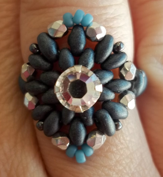 Two Hip to be Squared Ring INSTANT DOWNLOAD Tutorial