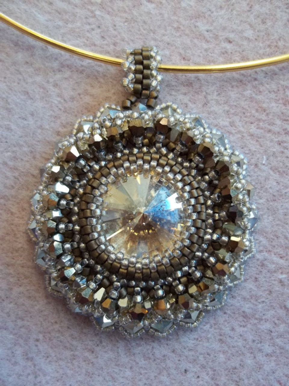 Luscious Blooms Pendant INSTANT DOWNLOAD Pattern