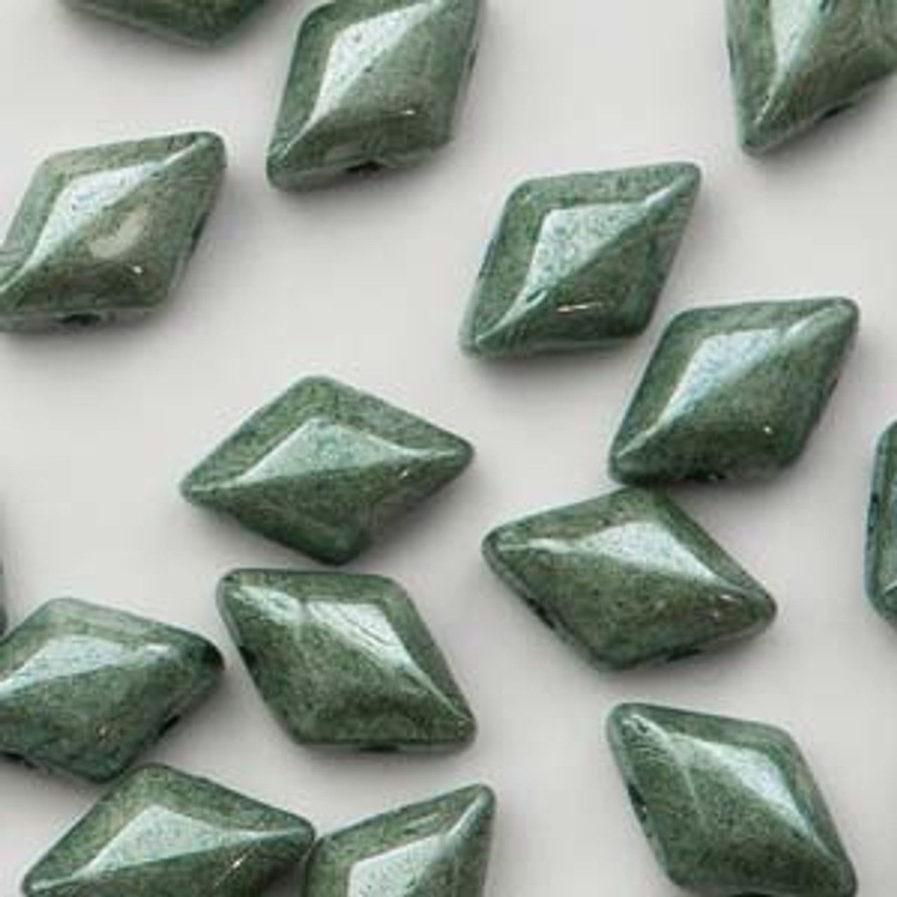 8x5mm Chalk Green Luster Gemduo's (8 Grams)