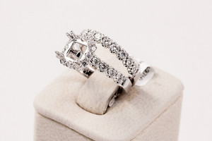DIAMONDS