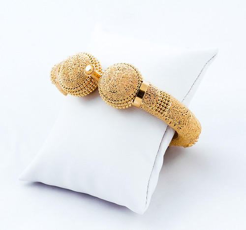 YELLOW GOLD INDIAN STYLE BANGLES, 21K, Size: , Weight: g YELLOW GOLD INDIAN STYLE BANGLES, 21K, Size: , Weight: g