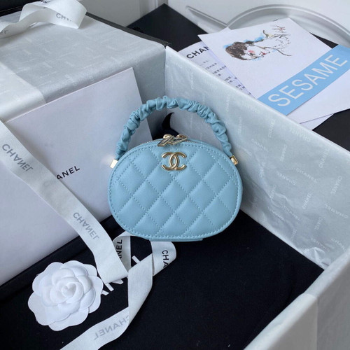 Chanel Vanity Case Shiny Lambskin Gold AP2731 Blue