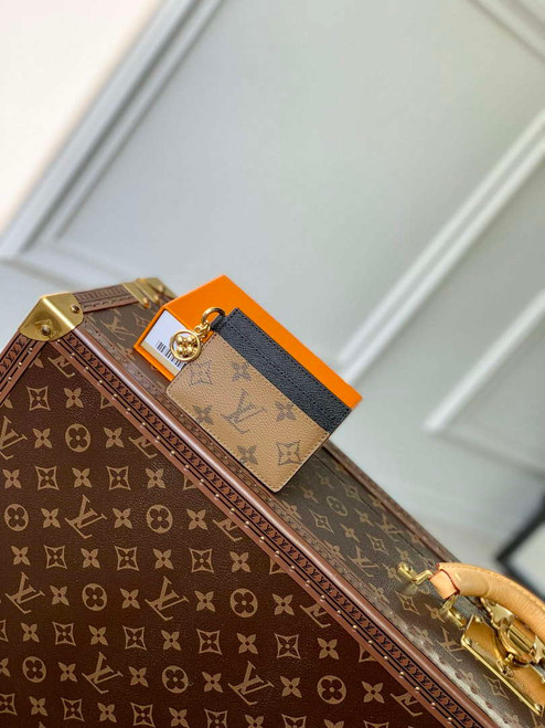 LV M82739 Louis Vuitton LV Charms Card Holder Black