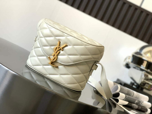 YSL  710080 June Box Bag In Quilted Patent Leather White