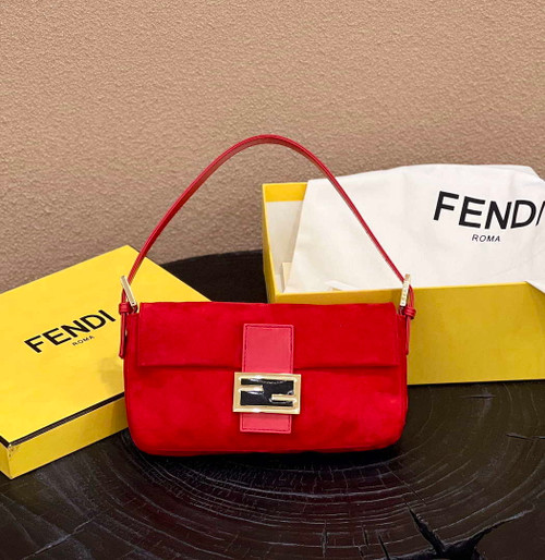 Fendi 8339 Baguette Middle Age Solid Color Series Underarm Bag Red