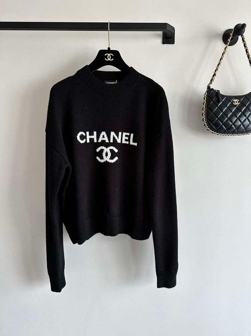Chanel Women's Fashion Clothing Sweater CC69142