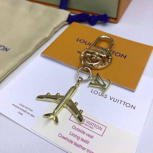 Louis Vuitton Keychains Fashion Key holder L62501
