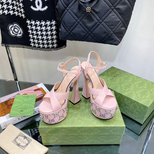 Gucci 719843 Women's Lnterlocking G Studs Sandal G56233