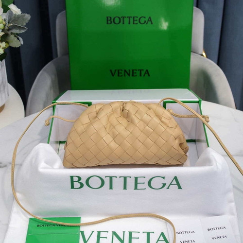 BV 585852VCPP19776 Bottega Veneta  Mini Pouch Beige
