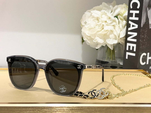Chanel 5493 Rectangle Sunglasses C83146